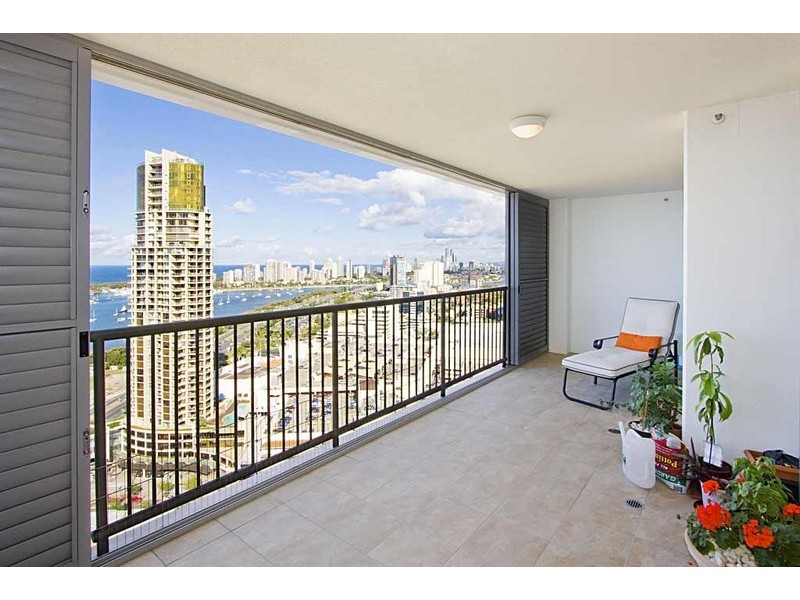 292/105 Scarborough Street, Southport QLD 4215