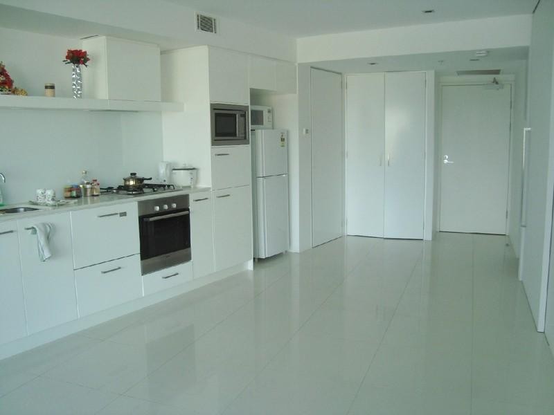 507/9 Hamilton Avenue, Surfers Paradise QLD 4217