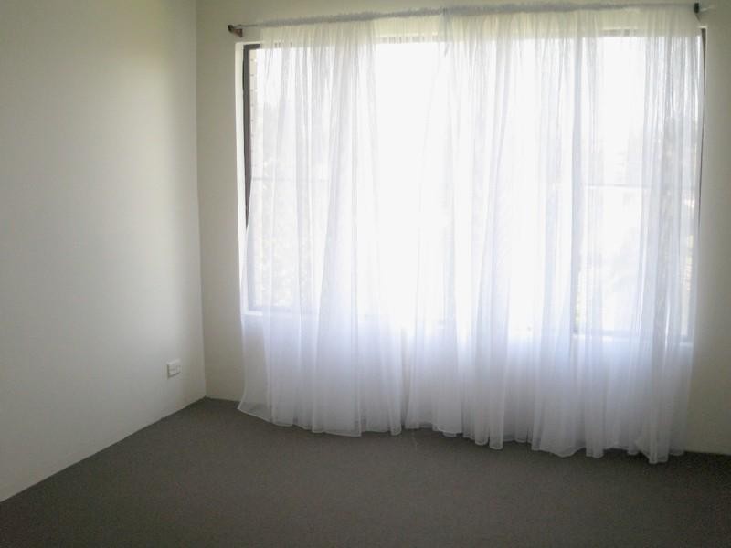 10/18 Sunshine Boulevard, Broadbeach Waters QLD 4218