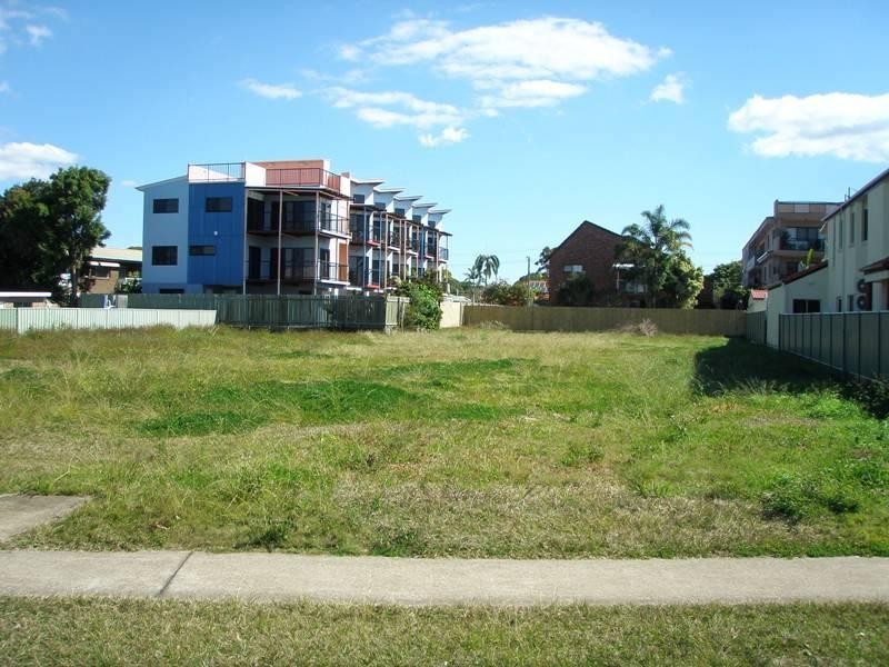 149 and 151 Landsborough Avenue, Scarborough QLD 4020