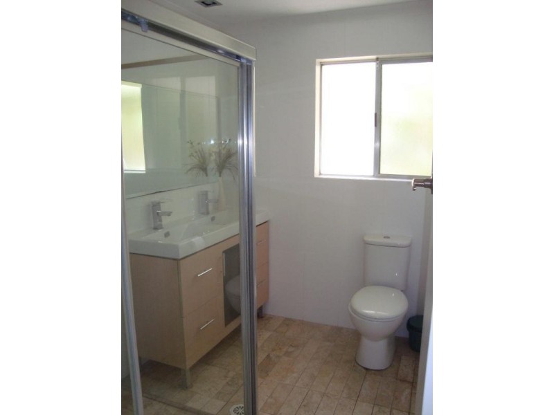 18 Havana Key, Broadbeach Waters QLD 4218