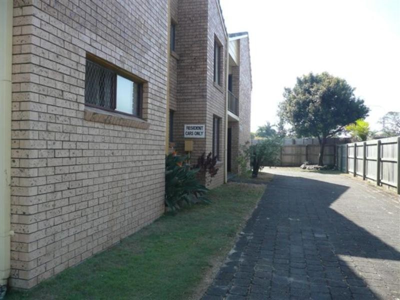 Clear Island Waters QLD 4226