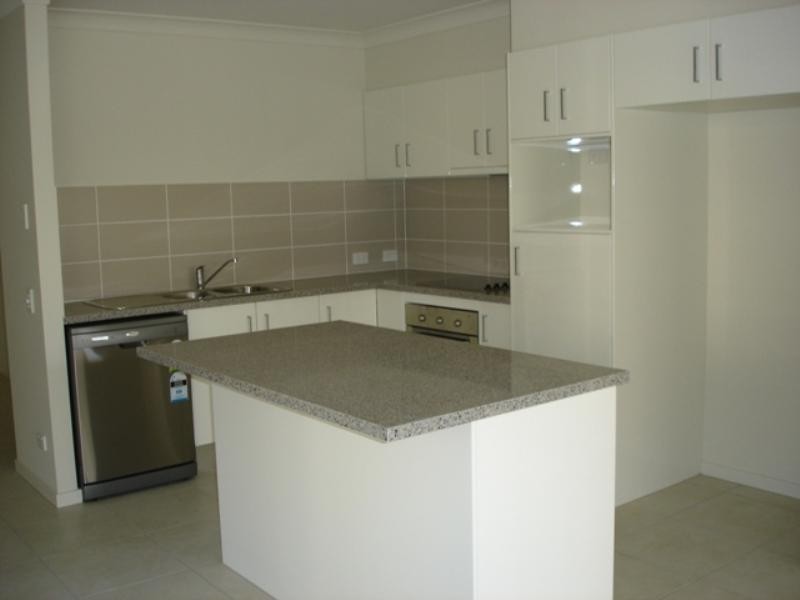 6/5 Faculty Crescent, Mudgeeraba QLD 4213