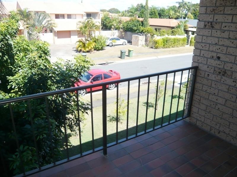 5/20 Sigatoka Place, Broadbeach Waters QLD 4218