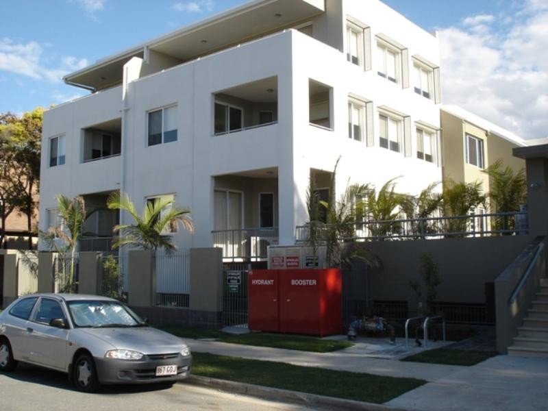 10/6-10 Rose Street, Southport QLD 4215
