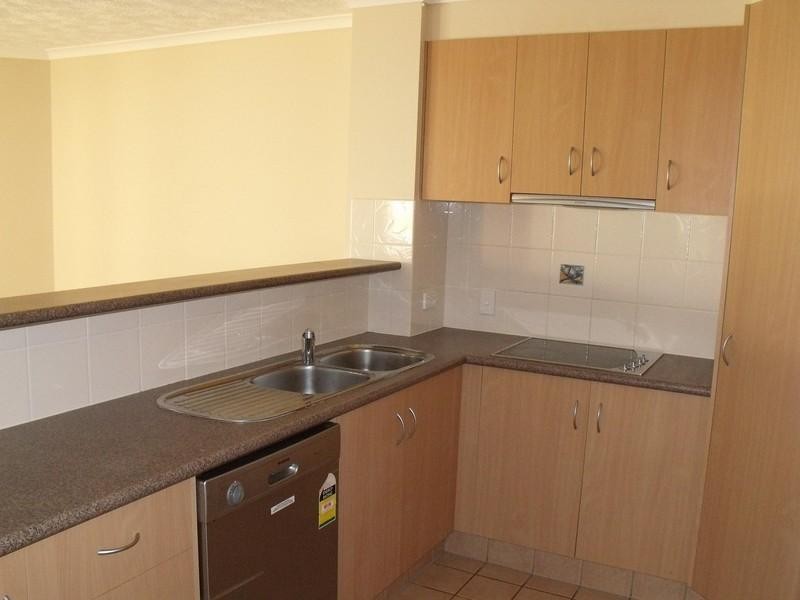 9 ‘Albatross Park’, 20 Sykes Court, Southport QLD 4215