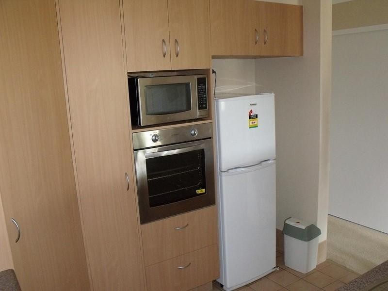 9 ‘Albatross Park’, 20 Sykes Court, Southport QLD 4215