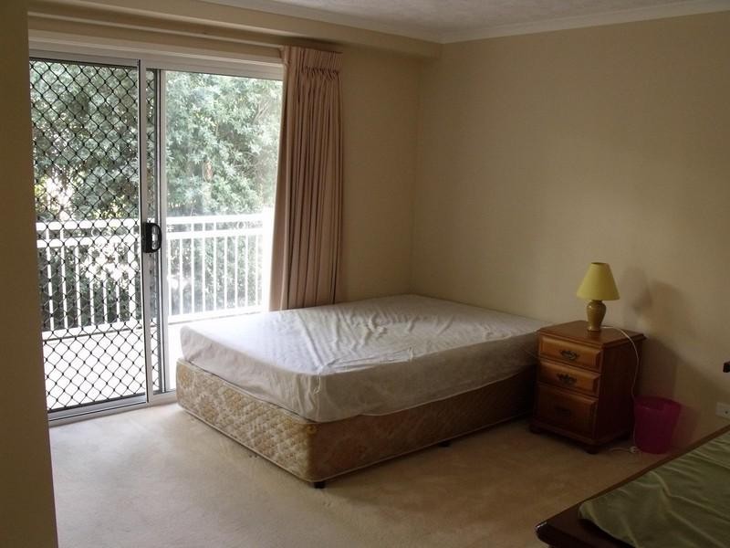 9 ‘Albatross Park’, 20 Sykes Court, Southport QLD 4215