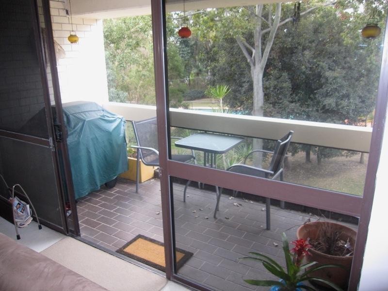 11/22 Rudd Street, Broadbeach Waters QLD 4218