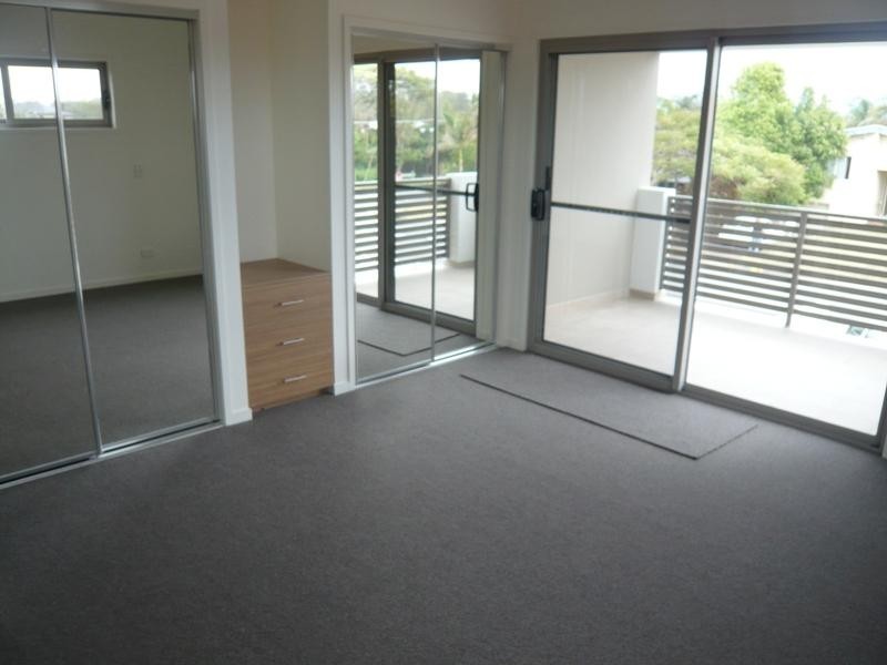 1/41 Dolphin Avenue, Mermaid Beach QLD 4218