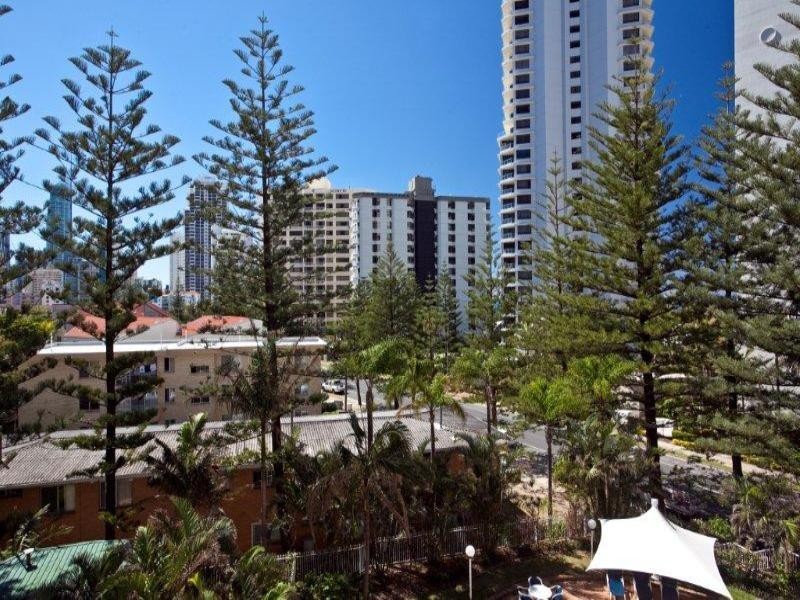 17 ‘Biarritz’, 85 Old Burleigh Road, Surfers Paradise QLD 4217