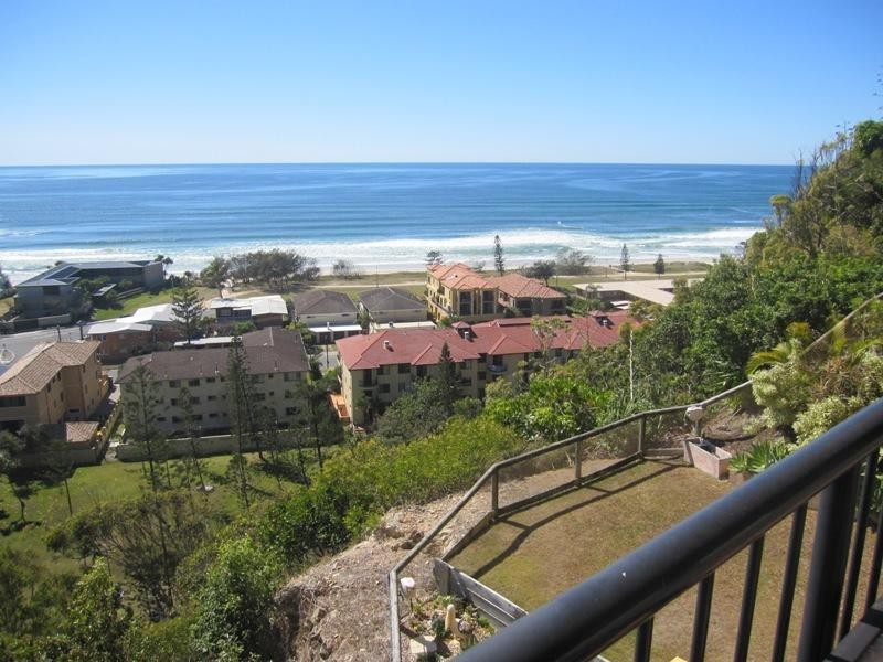 1 Great Hall Drive, Miami QLD 4220