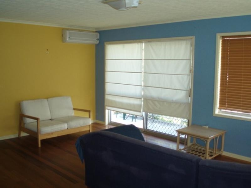 5 ‘Vaucluse’ 143 Surf Parade, Broadbeach QLD 4218