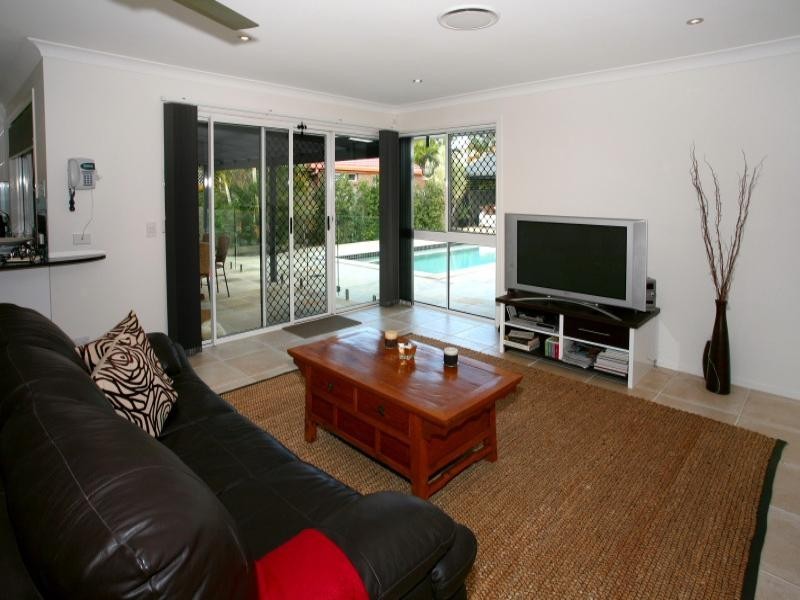 Clear Island Waters QLD 4226