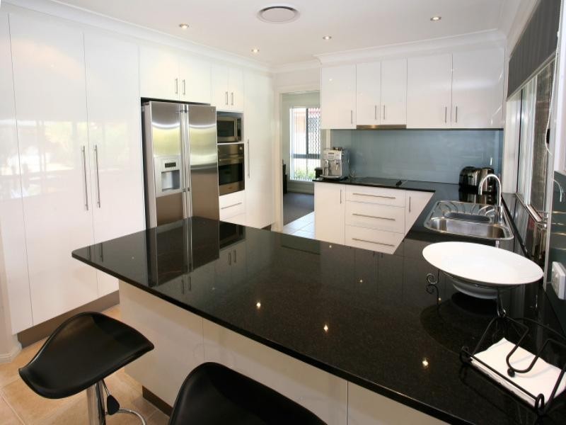 Clear Island Waters QLD 4226