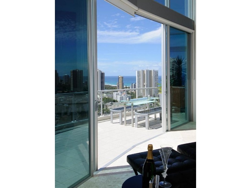 40 Riverview Parade, Surfers Paradise QLD 4217