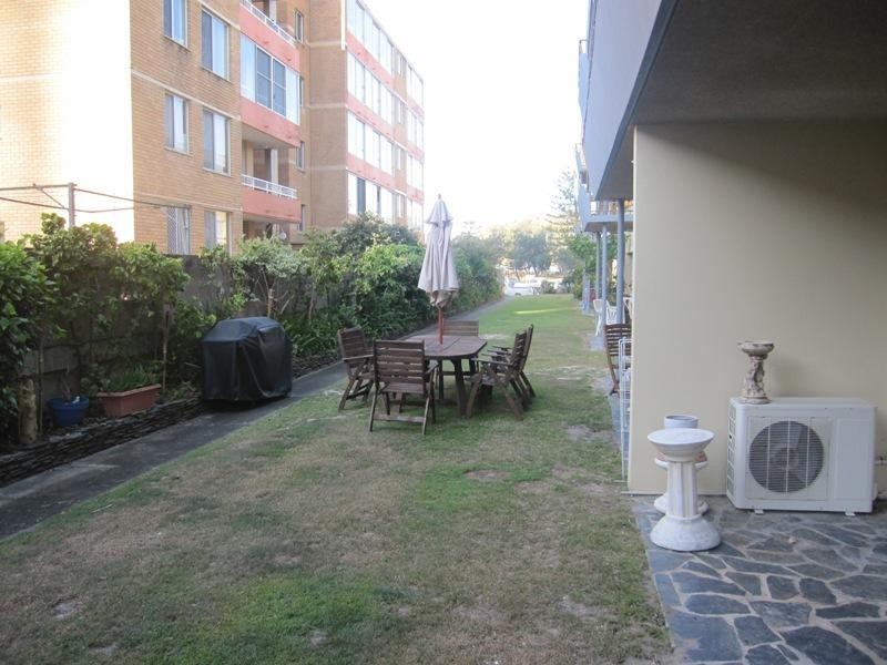 7/171 Old Burleigh Road, Broadbeach QLD 4218