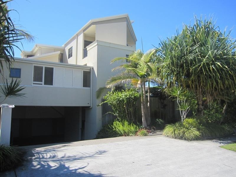 1/53 Petrel Avenue ‘Petrel Sands’, Mermaid Beach QLD 4218