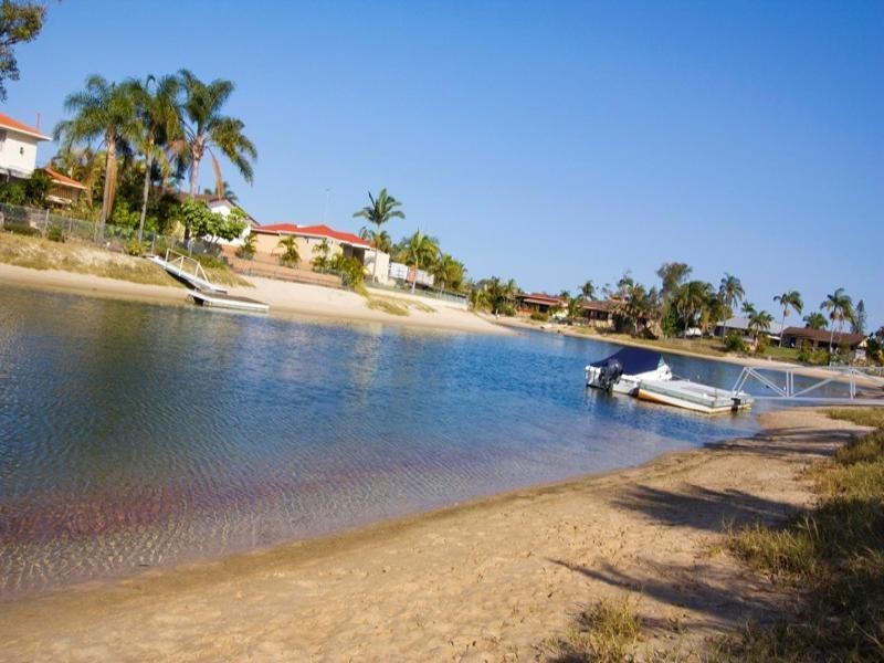 160 Sunshine Boulevard, Mermaid Waters QLD 4218