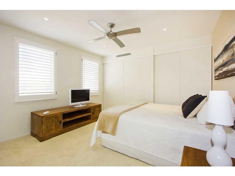 Mermaid Beach QLD 4218