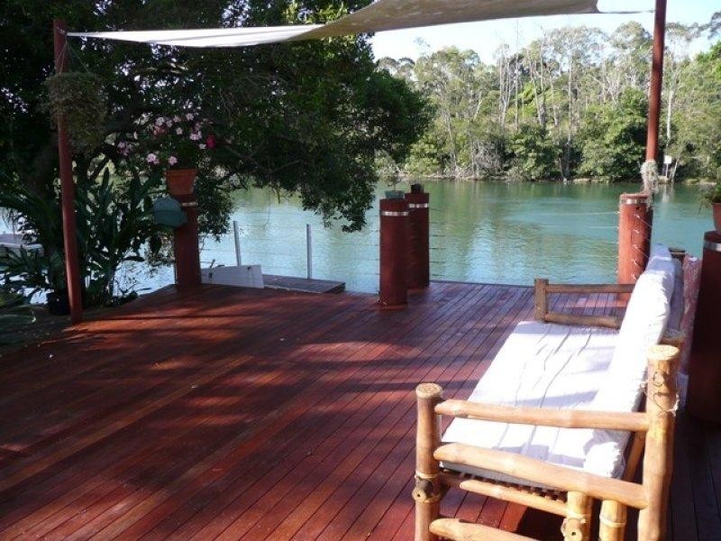 30 Karina Crescent, Broadbeach Waters QLD 4218