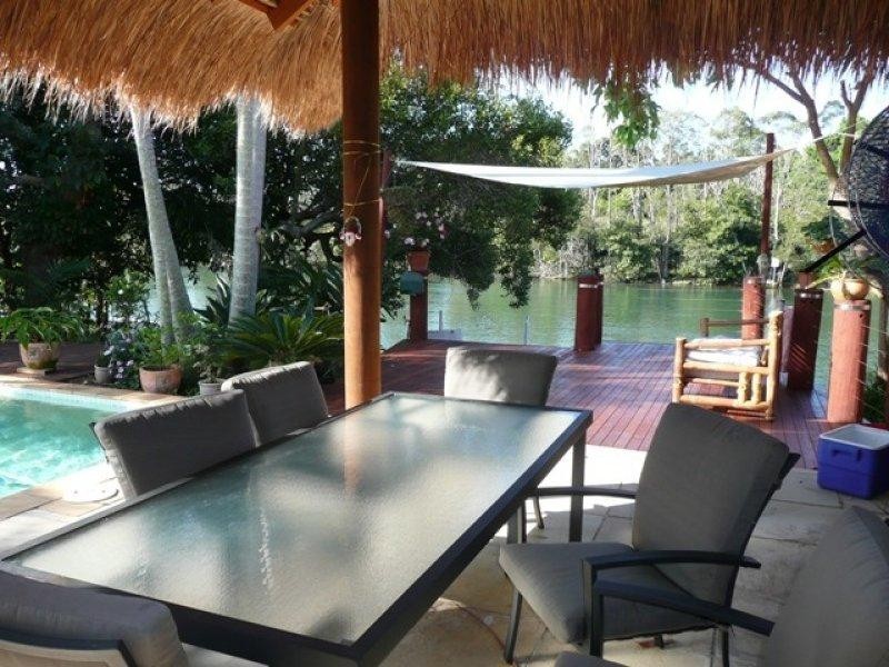 30 Karina Crescent, Broadbeach Waters QLD 4218