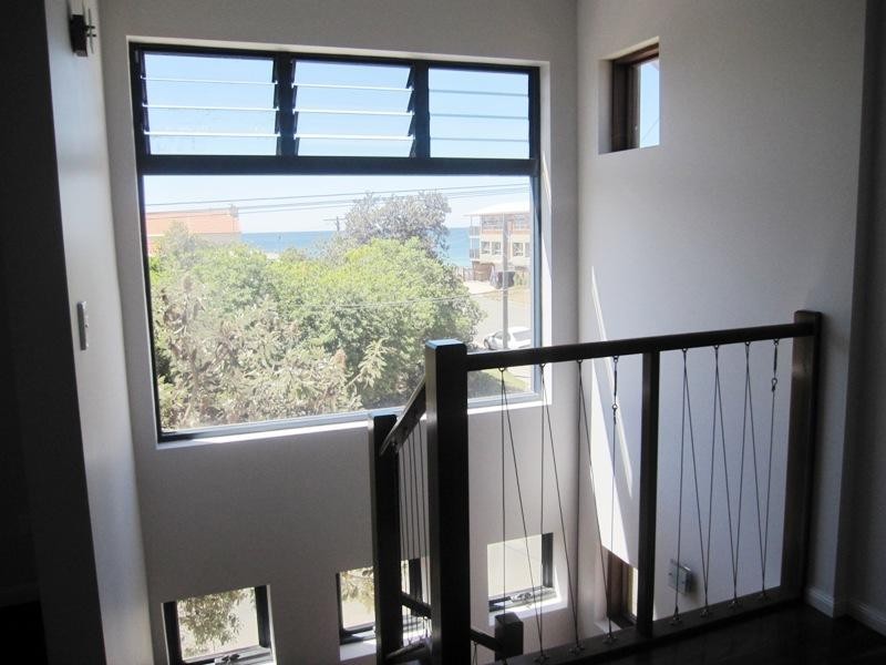 11 Surf Street, Mermaid Beach QLD 4218