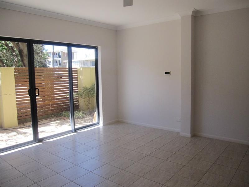 11 Surf Street, Mermaid Beach QLD 4218