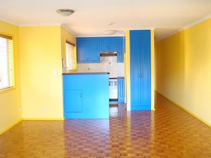 3/44 Britannia Avenue, Broadbeach QLD 4218