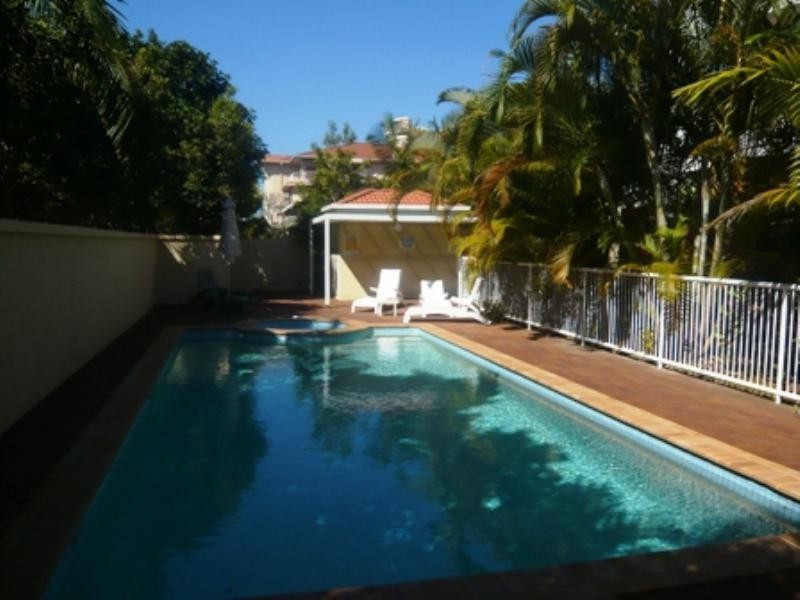 25/12 Dalpura Street, Chevron Island QLD 4217