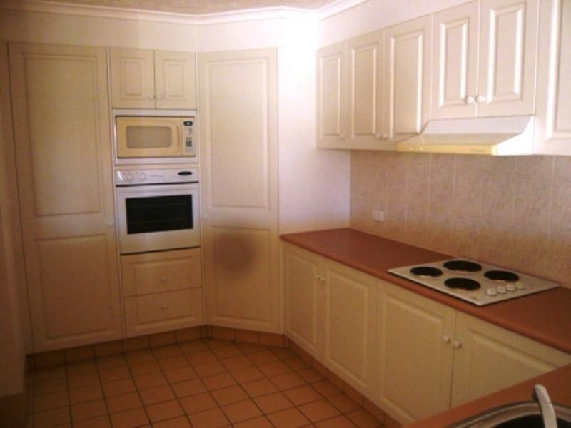 25/12 Dalpura Street, Chevron Island QLD 4217