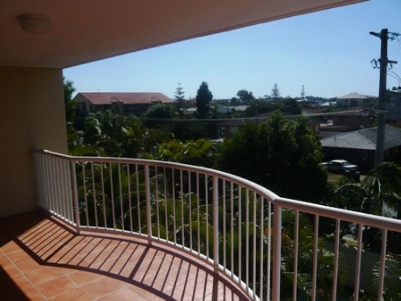 25/12 Dalpura Street, Chevron Island QLD 4217