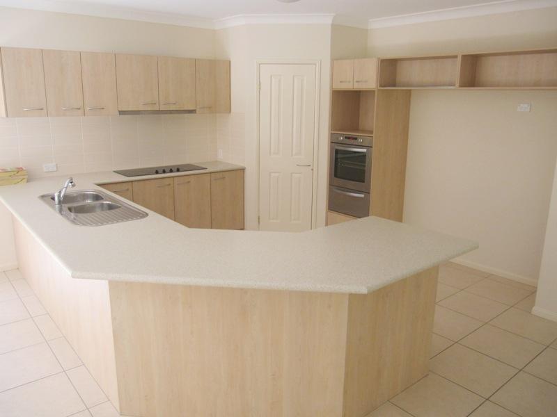 23 Banbrook Court, Molendinar QLD 4214