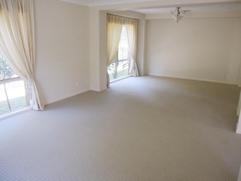 23 Banbrook Court, Molendinar QLD 4214