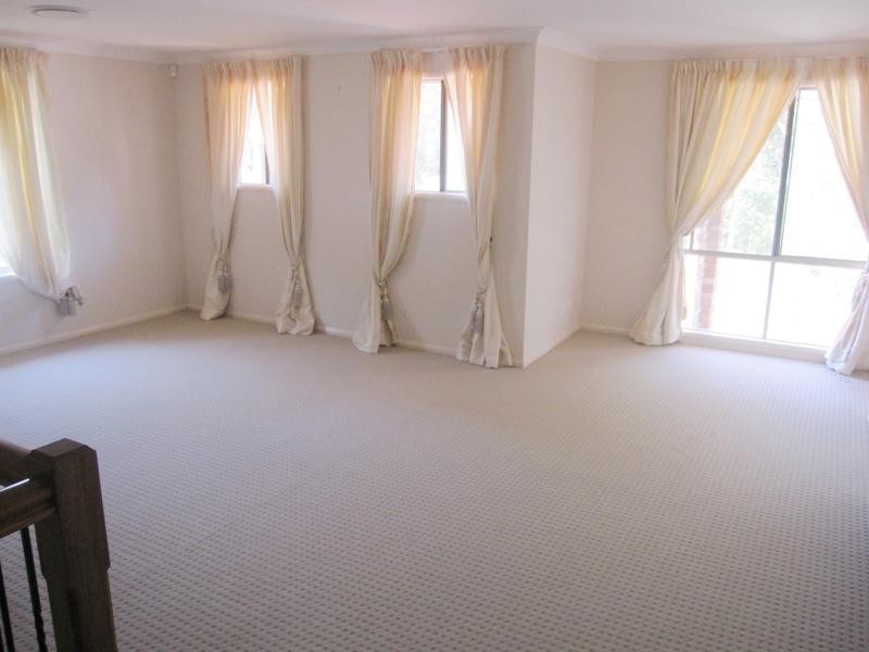 23 Banbrook Court, Molendinar QLD 4214