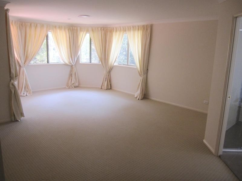 23 Banbrook Court, Molendinar QLD 4214