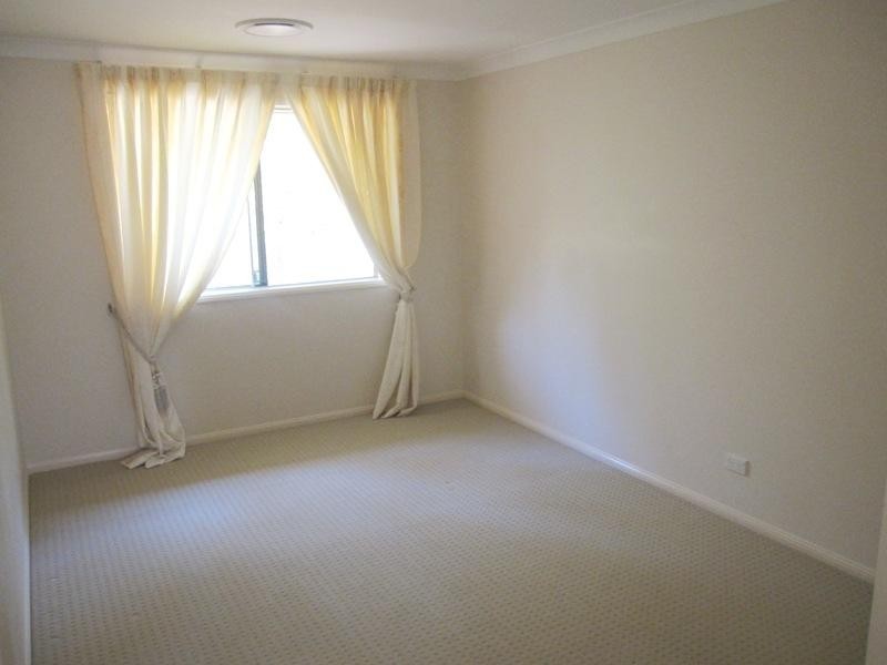 23 Banbrook Court, Molendinar QLD 4214