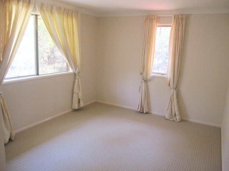 23 Banbrook Court, Molendinar QLD 4214