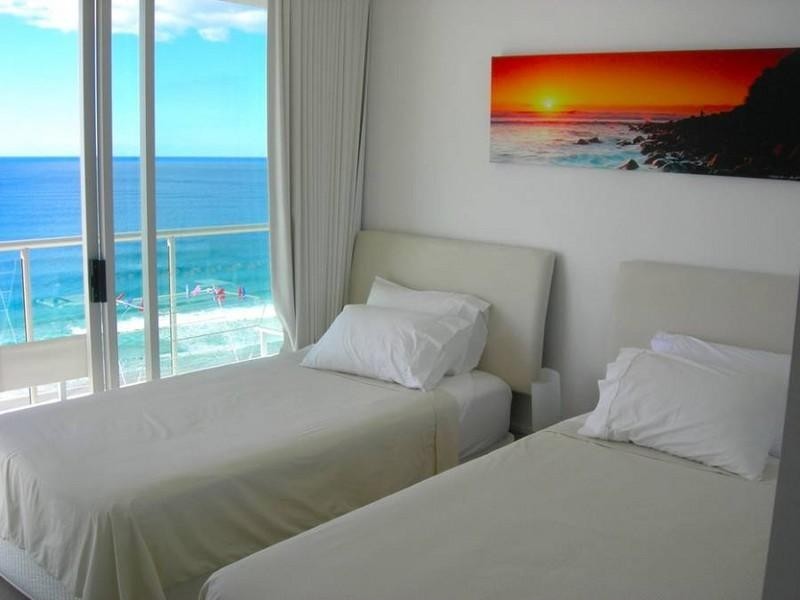 Broadbeach QLD 4218