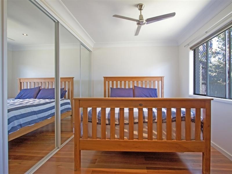 34 Allambi Avenue, Broadbeach Waters QLD 4218