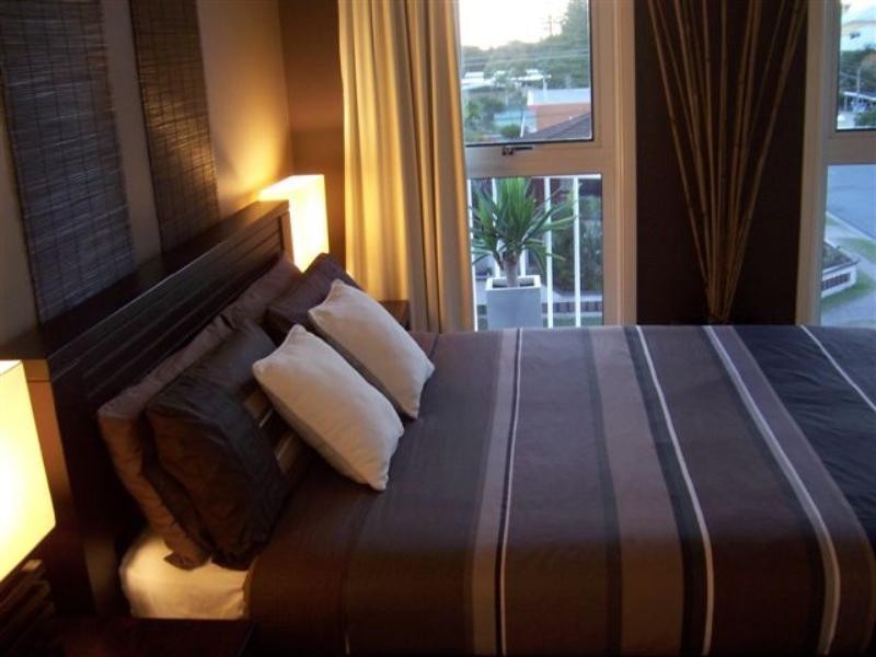 1036/2623 Gold Coast High Way, Broadbeach QLD 4218