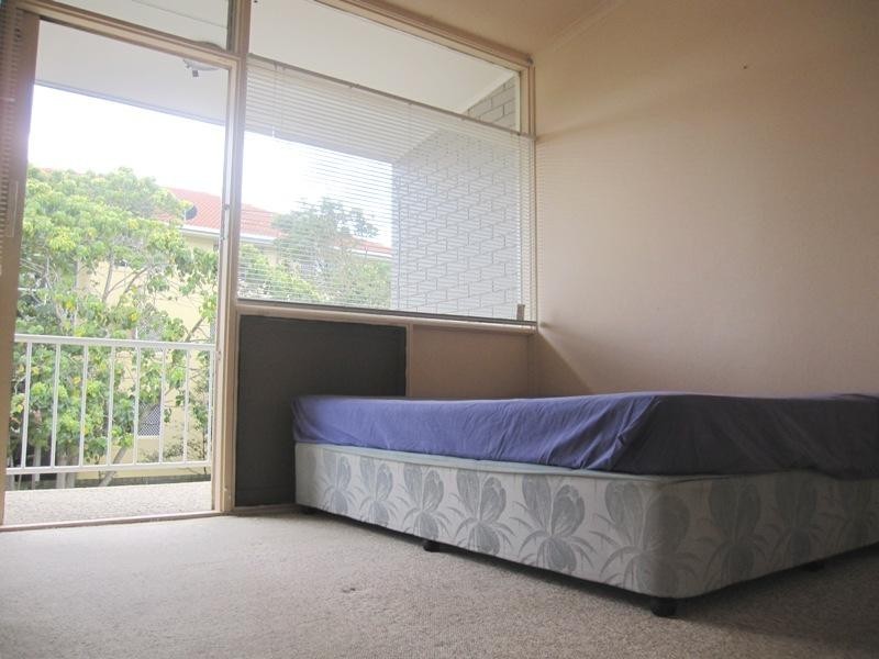 3/2309 Gold Coast Highway, Mermaid Beach QLD 4218