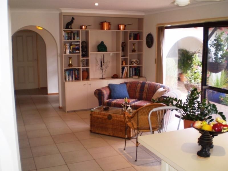 Broadbeach Waters QLD 4218