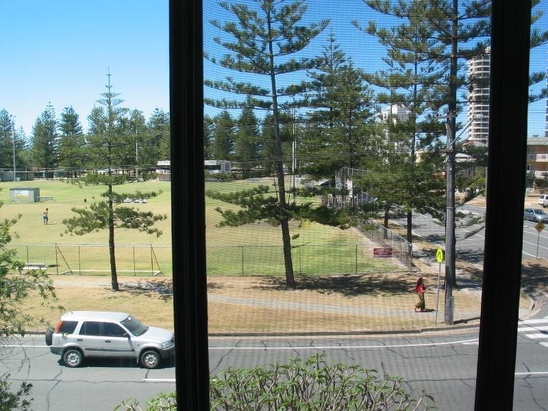 5 ‘Hillary Court’ 146 Surf Parade, Broadbeach QLD 4218