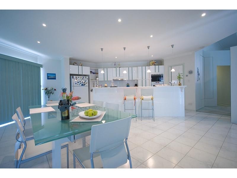 58 Rumrunner Street, Mermaid Waters QLD 4218