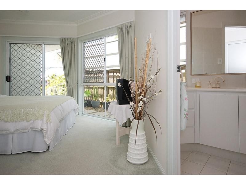 58 Rumrunner Street, Mermaid Waters QLD 4218