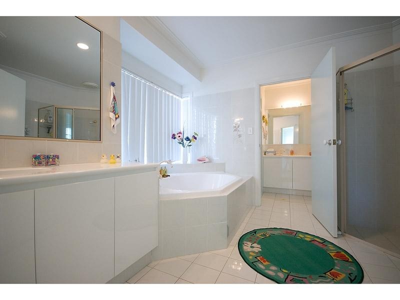 58 Rumrunner Street, Mermaid Waters QLD 4218