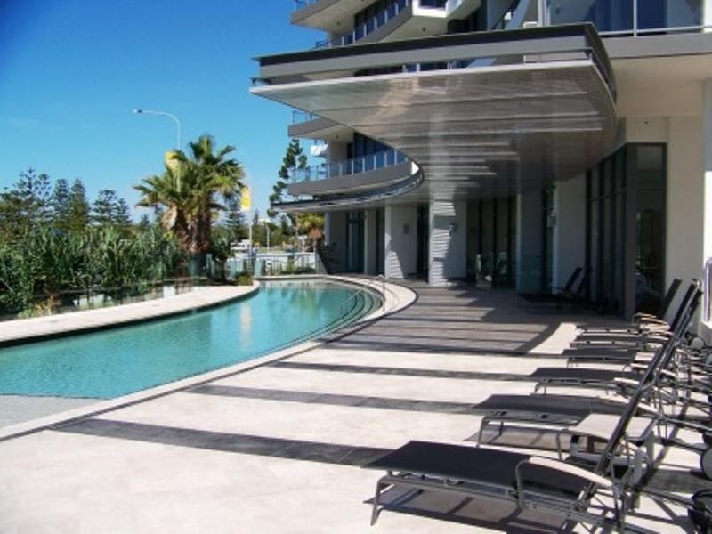 173 Old Burleigh Road, Broadbeach QLD 4218