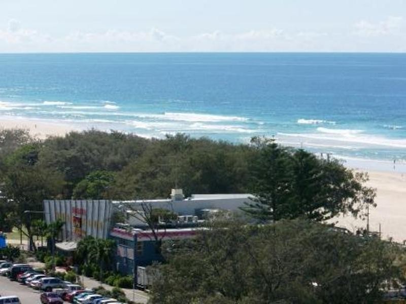 173 Old Burleigh Road, Broadbeach QLD 4218