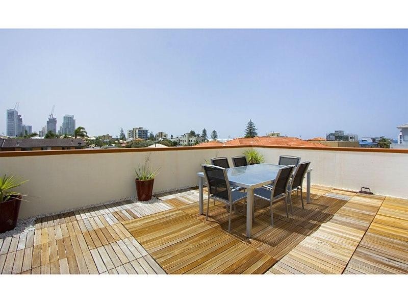 10 ‘Solandra’ 33 ventura Road, Mermaid Beach QLD 4218